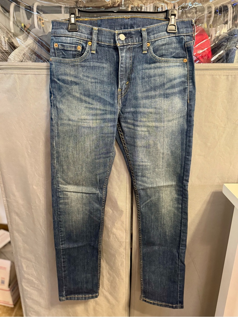 Classic Men's Levi’s Blue Washed Jeans 29x30